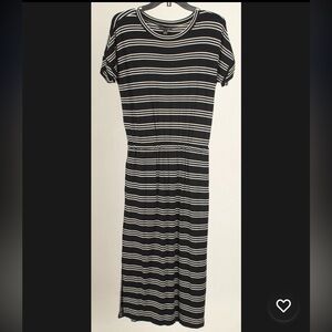 Banana Republic Dress Women’s Small Black White Striped Short Sleeve Stretch